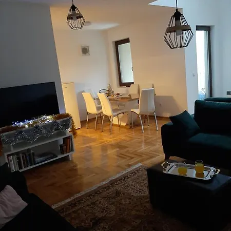Apartment 1000mnv Palisat